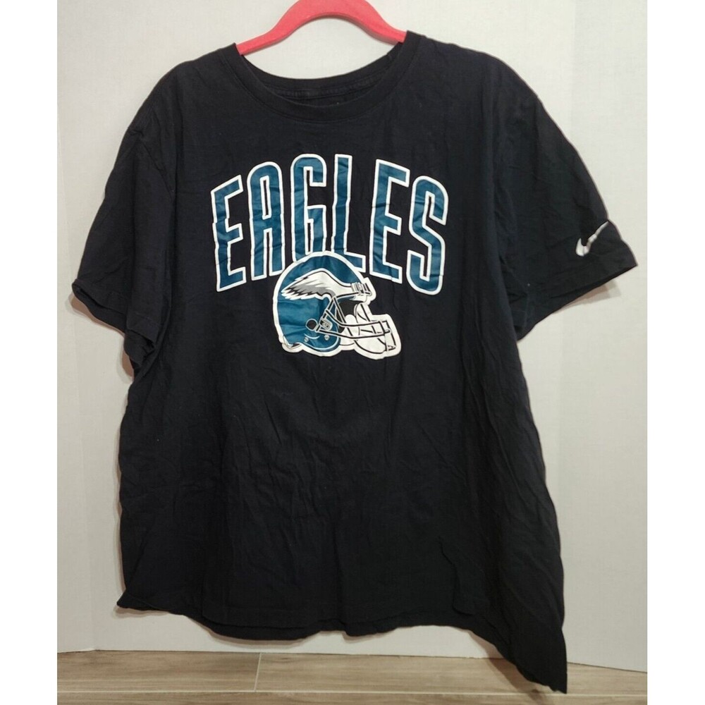 Philadelphia Eagles Size Large Adult Nike NFL football T-shirt